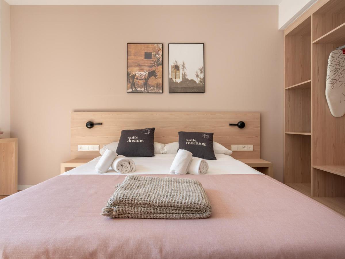 Limehome Barcelona Carrer De Besalu 82 Buitenkant foto