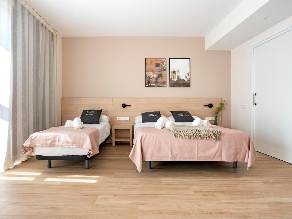 Limehome Barcelona Carrer De Besalu 82 Buitenkant foto
