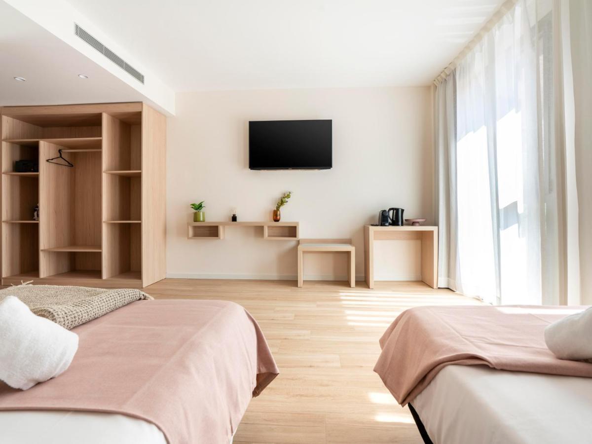 Limehome Barcelona Carrer De Besalu 82 Buitenkant foto