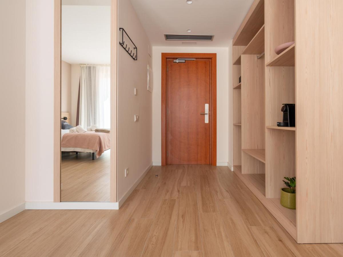Limehome Barcelona Carrer De Besalu 82 Buitenkant foto