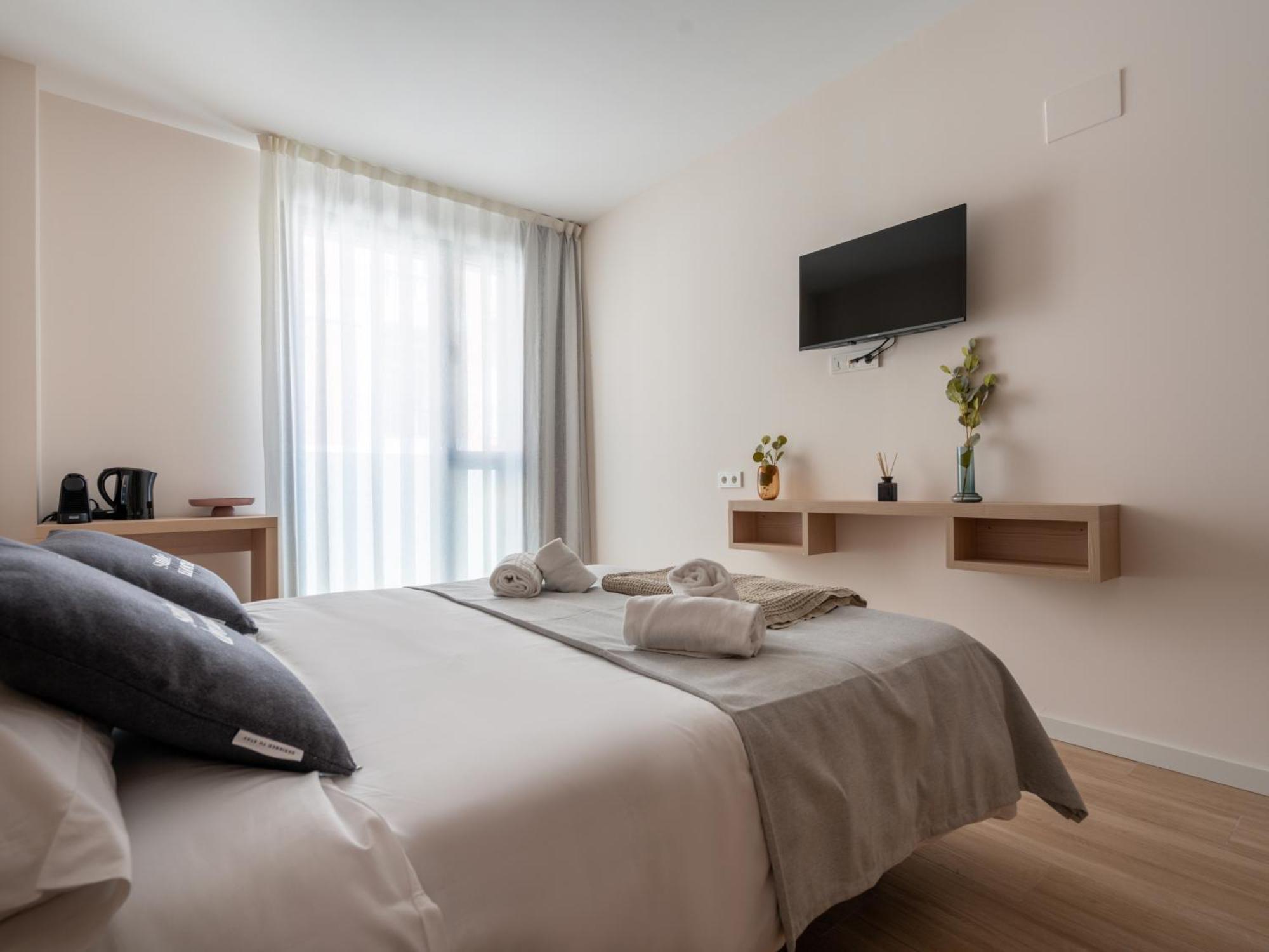 Limehome Barcelona Carrer De Besalu 82 Buitenkant foto