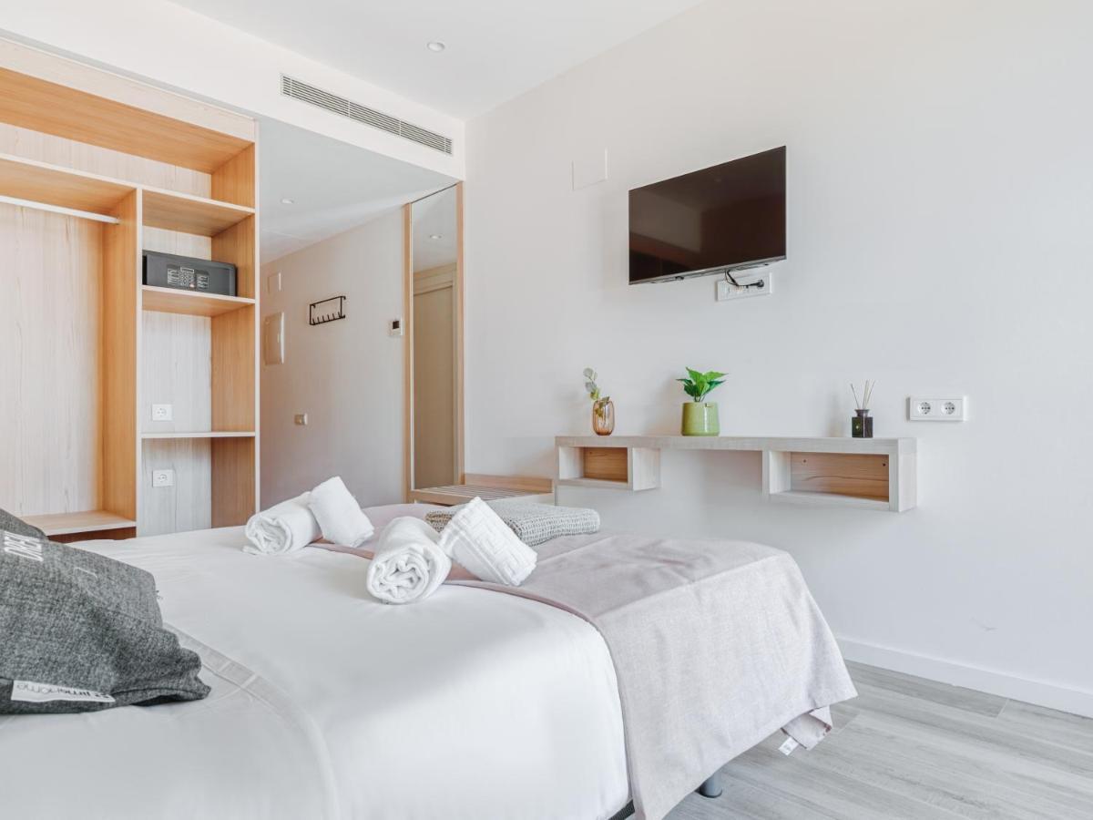 Limehome Barcelona Carrer De Besalu 82 Buitenkant foto