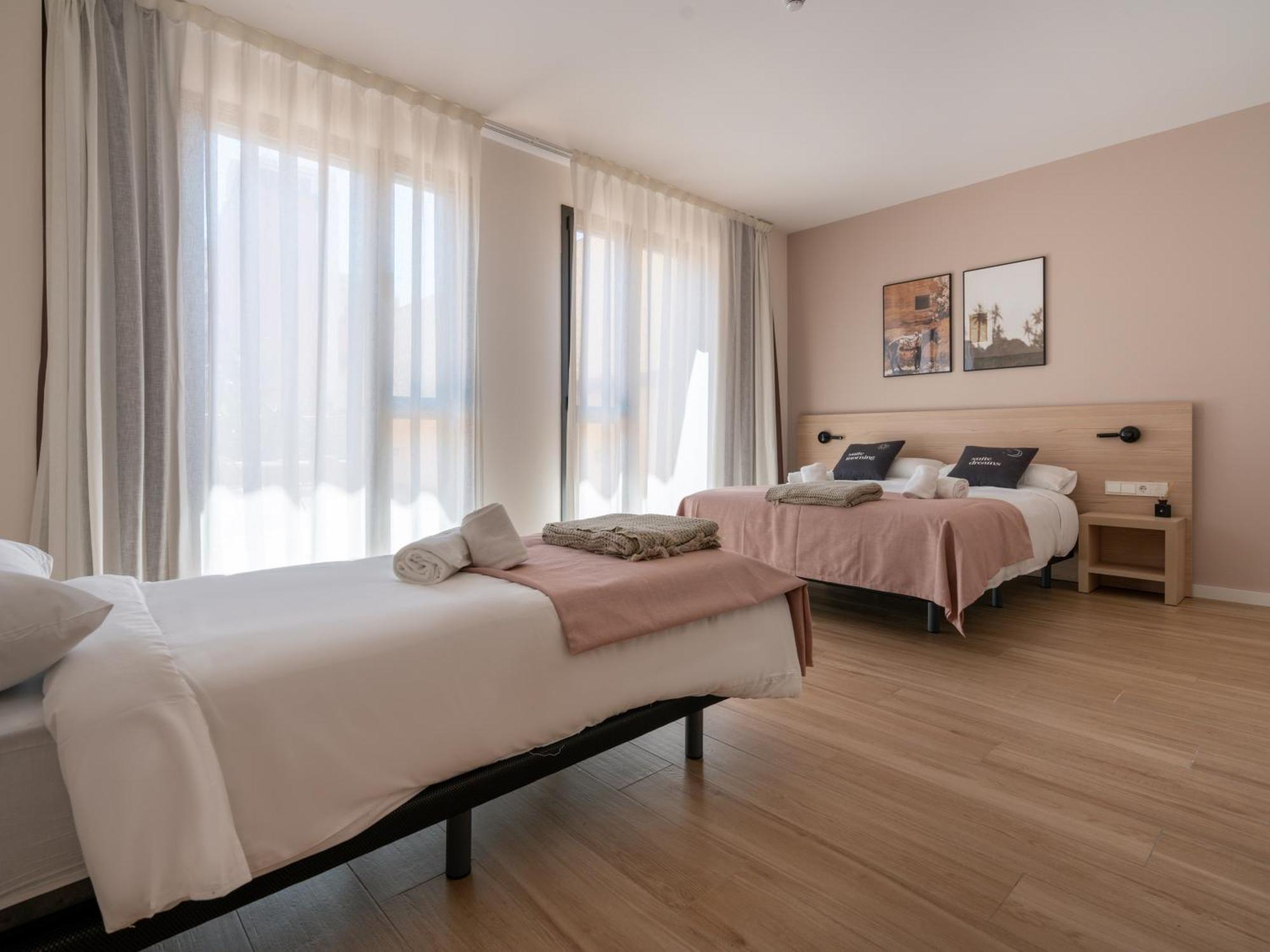 Limehome Barcelona Carrer De Besalu 82 Buitenkant foto