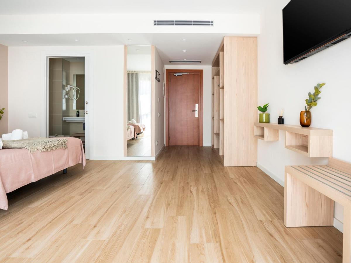 Limehome Barcelona Carrer De Besalu 82 Buitenkant foto
