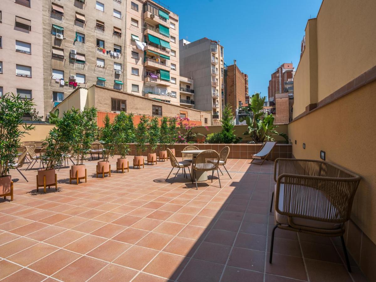 Limehome Barcelona Carrer De Besalu 82 Buitenkant foto