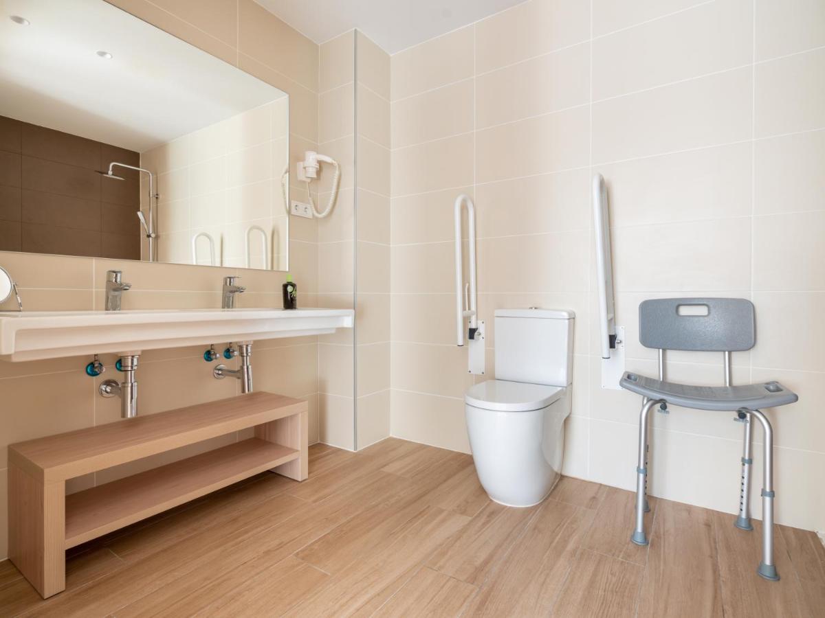 Limehome Barcelona Carrer De Besalu 82 Buitenkant foto